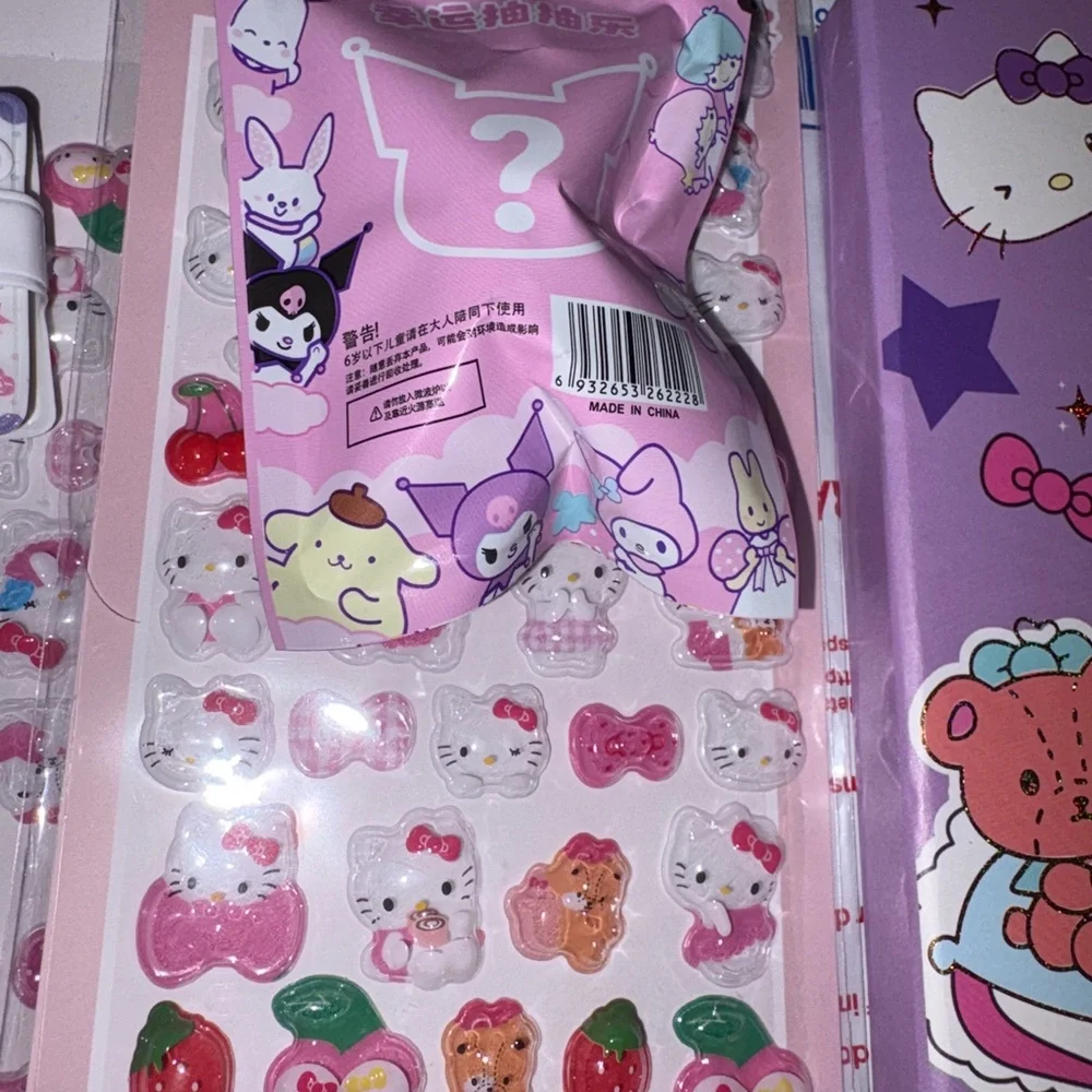 Sanrio‎ Hello Kitty Purple Glitter Party Notebook bundle